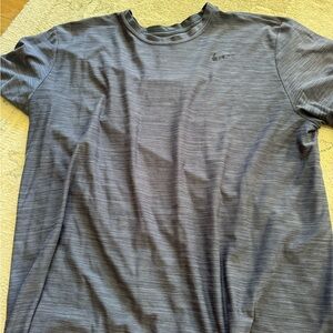 Nike Men's Charcoal Short Sleeve Tee